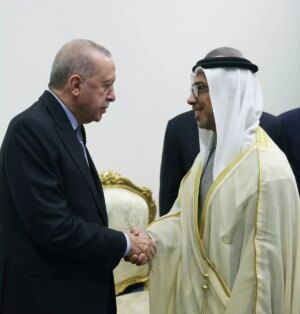 cumhurbaskani erdogan bae veliaht prensi al nahyani kabul etti T5d33CFT.jpg