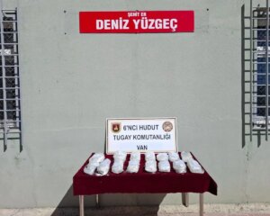 van hudut hattinda uyusturucu operasyonu 18 kilo ele gecirildi gzM6lWOc.jpg