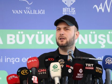 Van Gölü Kıyılarından 2 Milyon Metreküp Balçık Temizlendi
