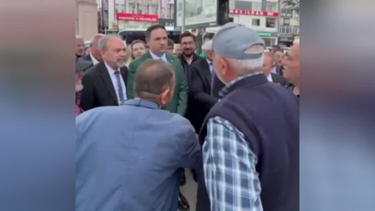 CHP’li Umut Akdoğan Aksaray’da “Fakirlik Belgesi” İddialarına Yanıt Verdi: “Koyun Gönderin” Çağrısı