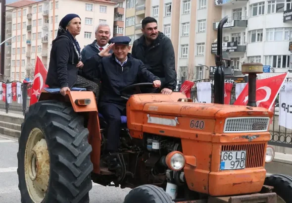 ozgur-ozelden-dunya-ciftciler-gunu-mesaji-ciftcimizi-yeniden-milletin-efendisi-yapacagiz-rNNnlTzi