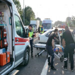 Anadolu otoyolunda otomobil bariyere carpti 3 kisi yaralandi NTag59xb